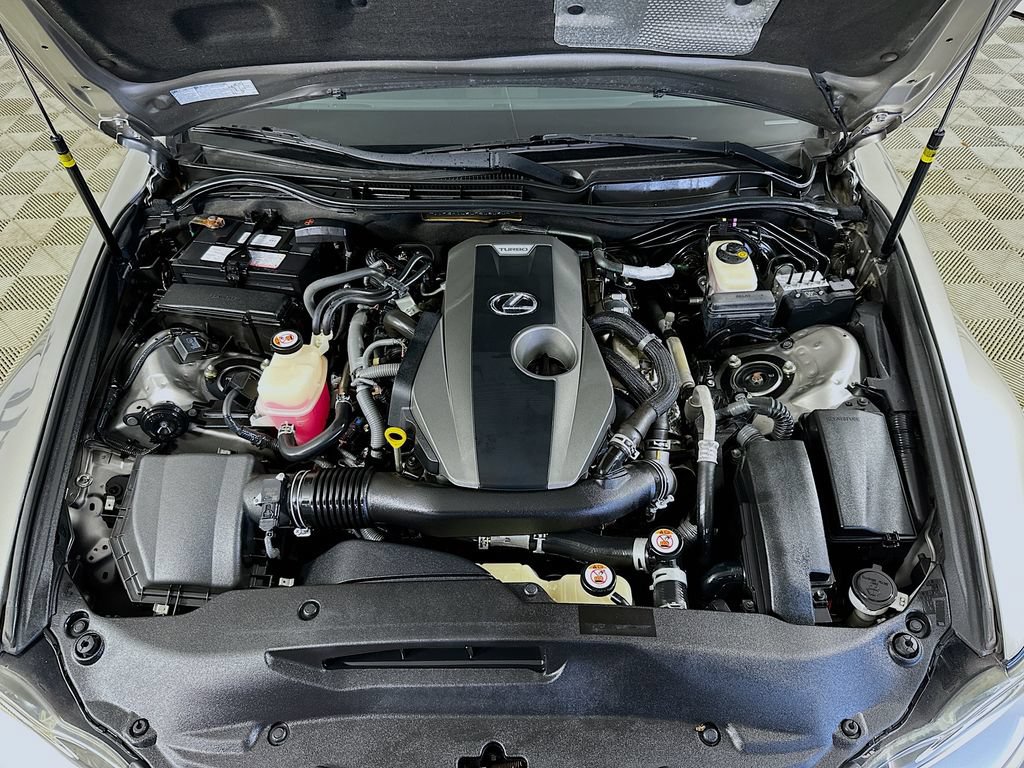 Used 2017 Lexus IS 200t RWD image 35