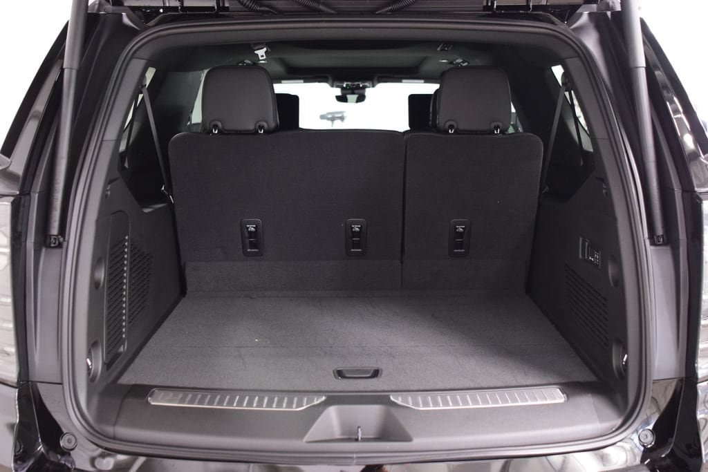 New 2026 Chevrolet Suburban High Country AWD/4WD image 24