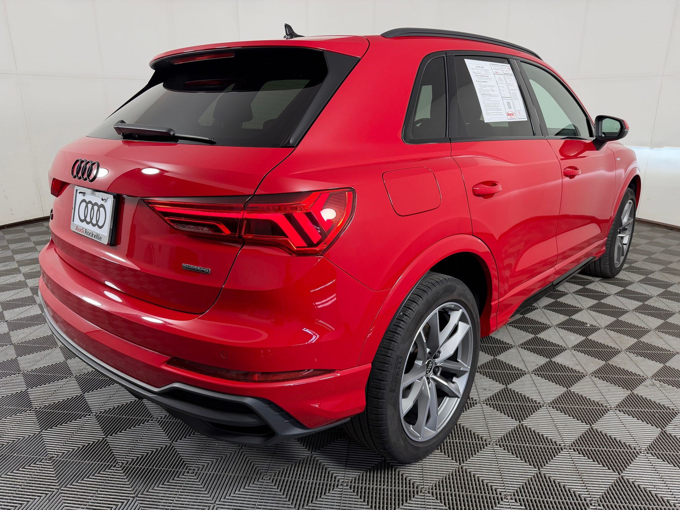 Certified 2023 Audi Q3 2.0T Premium w/ Black Optic Sport Package AWD/4WD image 9