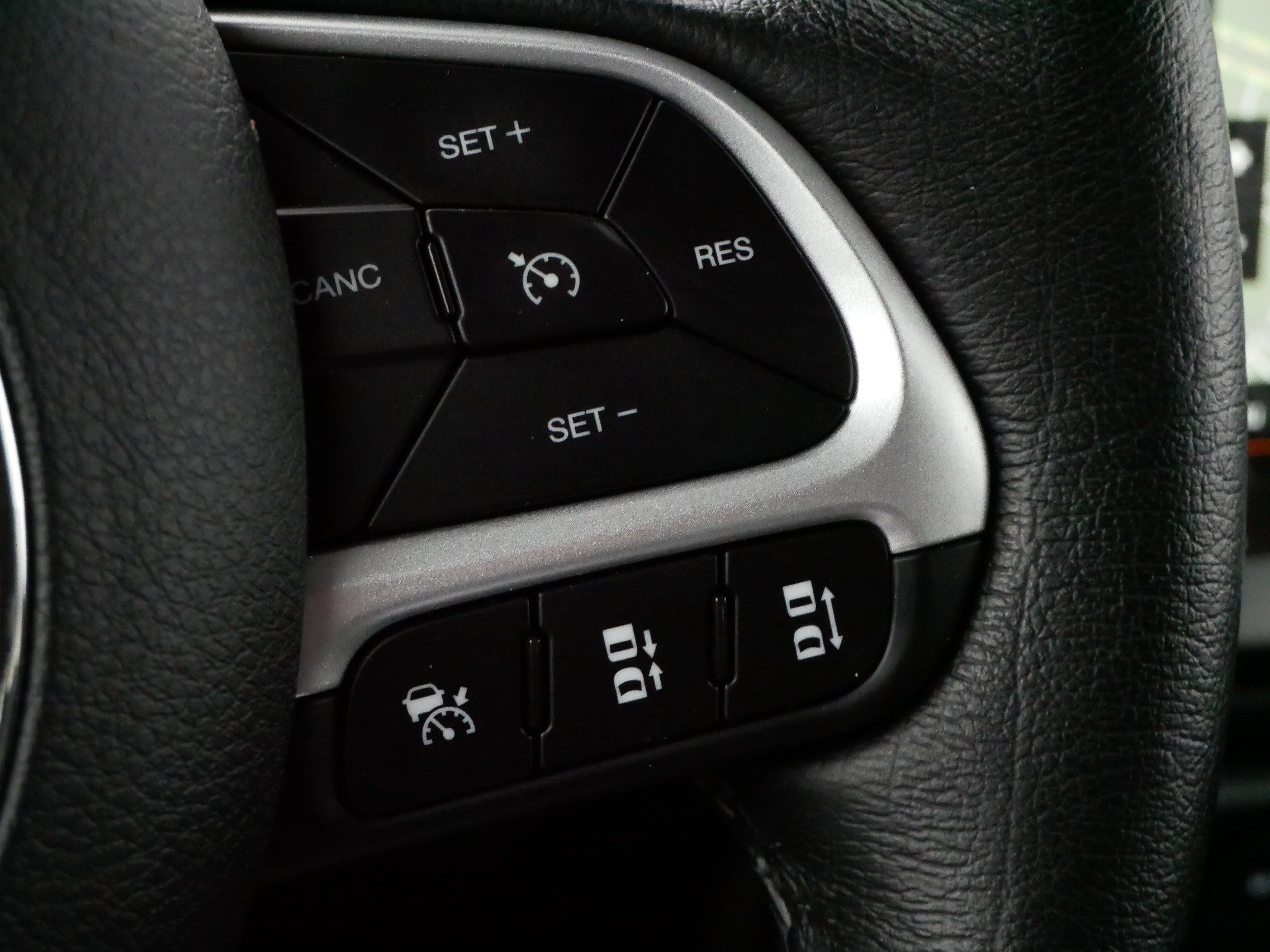 Used 2023 Jeep Renegade Limited AWD/4WD image 25