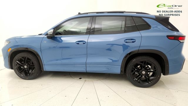 Used 2025 Volkswagen Tiguan SE R-Line FWD image 29