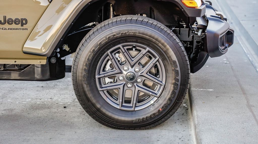 New 2026 Jeep Gladiator Sport image 11