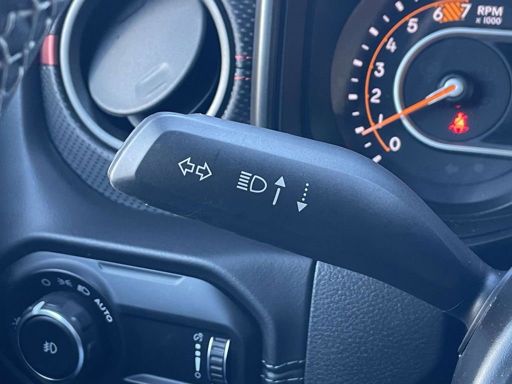 Used 2025 Jeep Wrangler Unlimited Rubicon image 33