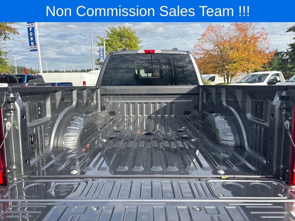 New 2026 Ford F450 Platinum w/ FX4 Off-Road Package image 30