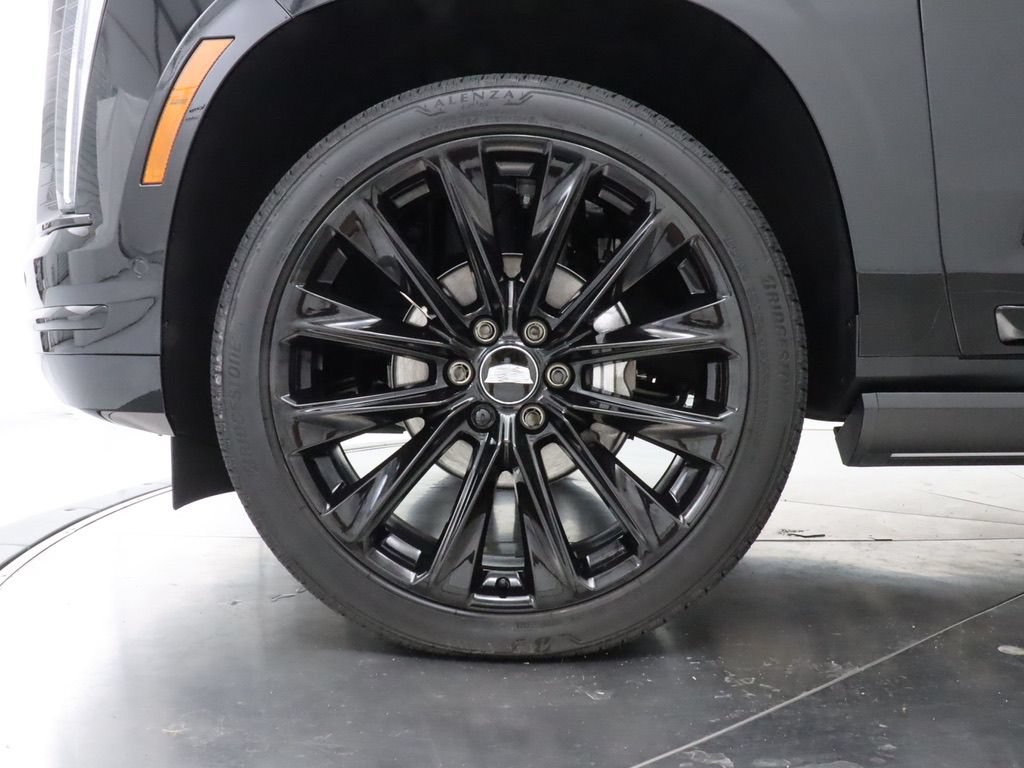 Used 2026 Cadillac Escalade Platinum Sport w/ LPO, ONYX Package AWD/4WD image 48