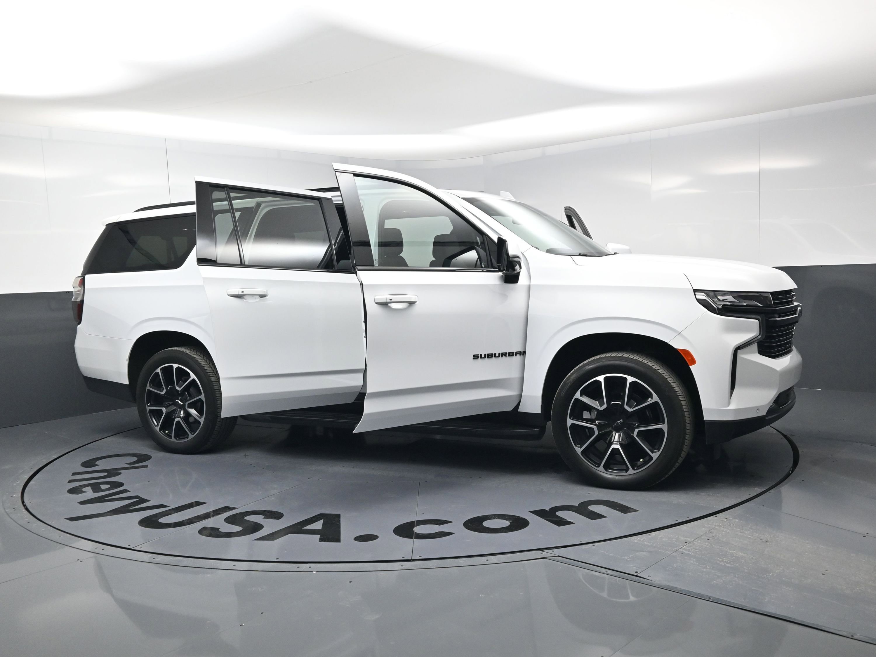 Certified 2023 Chevrolet Suburban RST w/ Luxury Package image 25