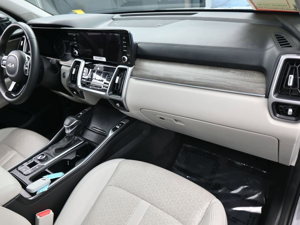 Used 2023 Kia Sorento X-Line EX image 47