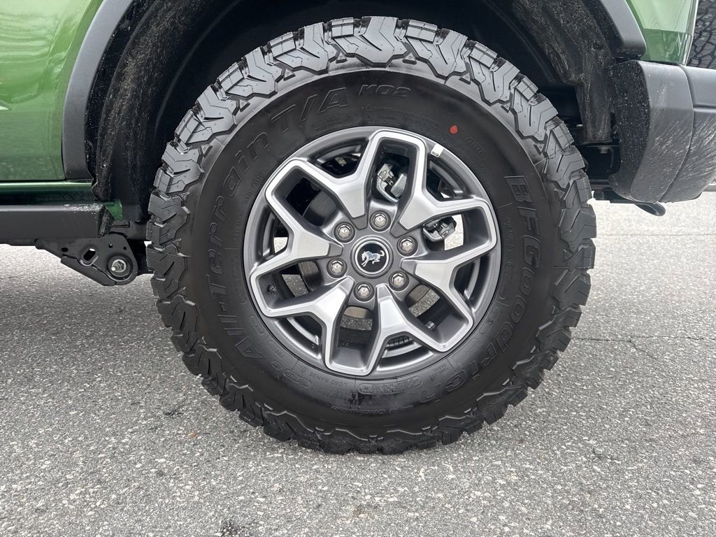 Used 2025 Ford Bronco Badlands image 29