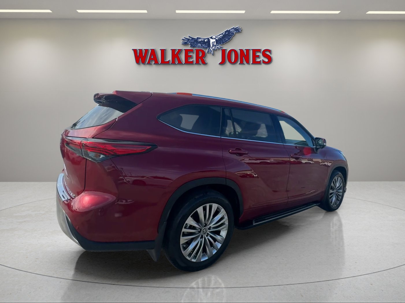 Used 2023 Toyota Highlander Platinum image 6