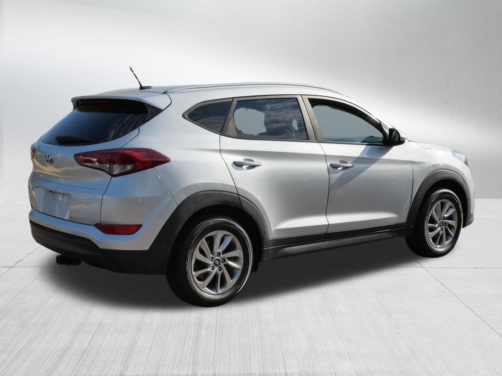Used 2016 Hyundai Tucson SE w/ Option Group 02 FWD image 7