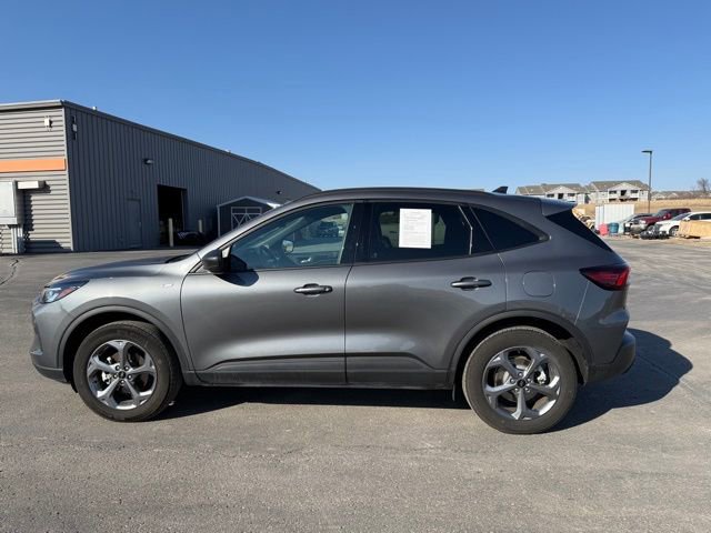Used 2025 Ford Escape ST-Line image 4