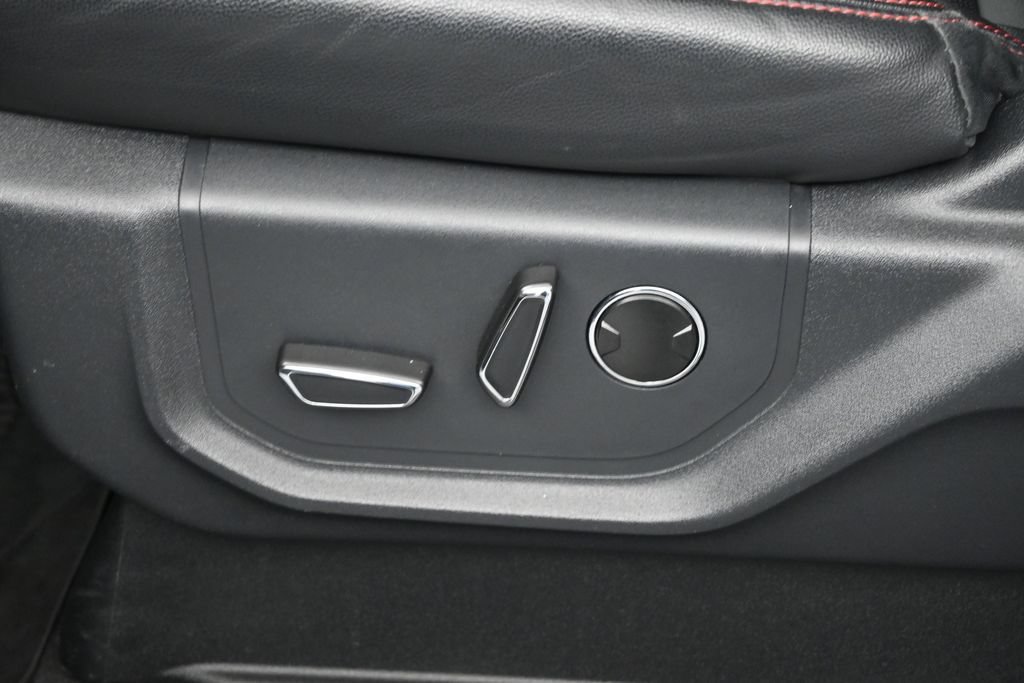 Used 2024 Ford Expedition Limited AWD/4WD image 9