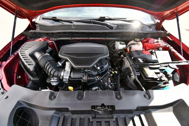 Used 2022 Chevrolet Blazer Premier w/ LPO, Black Accent Package AWD/4WD image 11