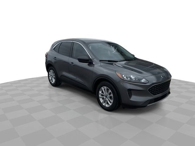 Used 2022 Ford Escape SE w/ Cold Weather Package image 2