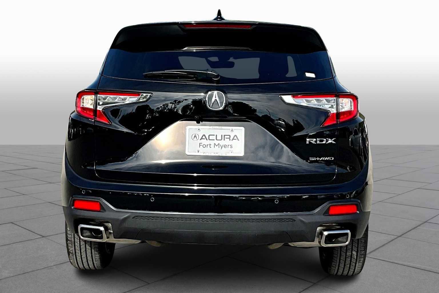 Certified 2025 Acura RDX SH-AWD w/ Technology Package image 4