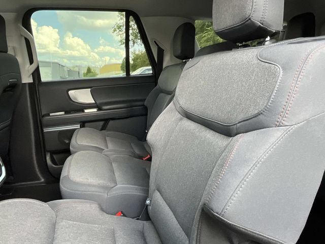 Used 2025 Ford Expedition Max Active AWD/4WD image 25