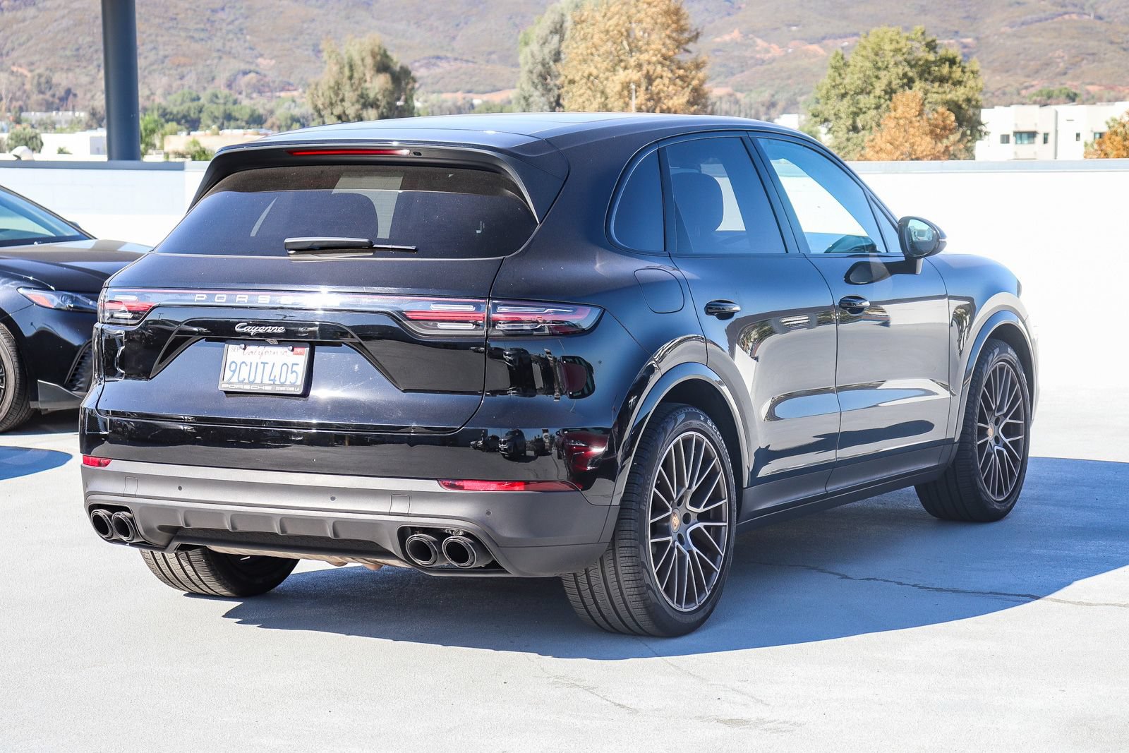 Used 2023 Porsche Cayenne AWD/4WD image 7