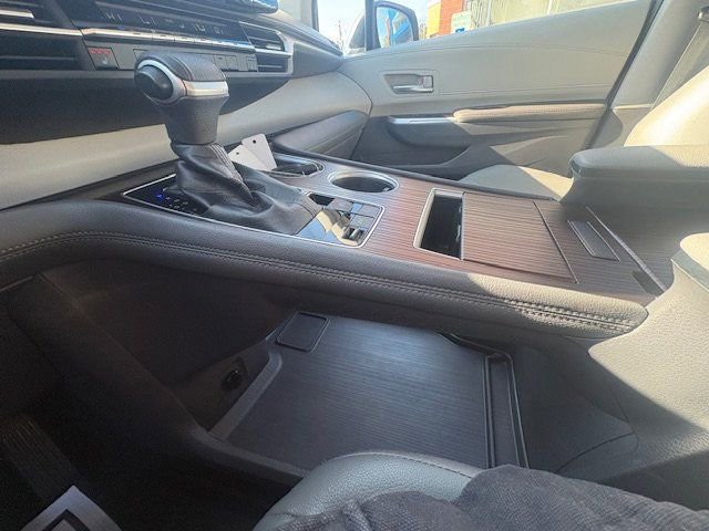 Used 2023 Toyota Sienna XLE image 15