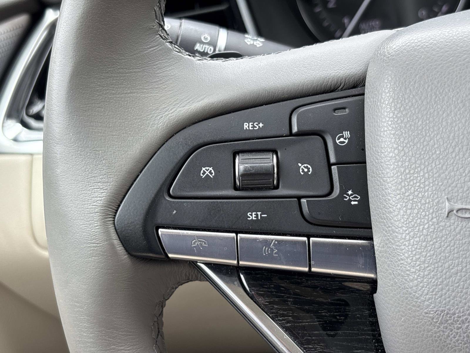 Used 2020 Cadillac XT6 Premium Luxury image 18