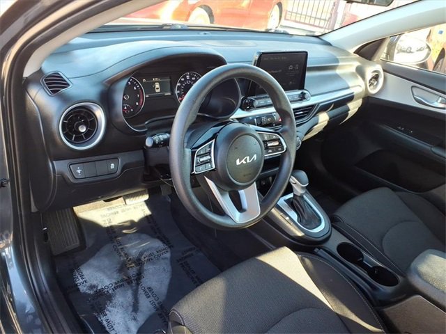 Used 2024 Kia Forte LXS image 12
