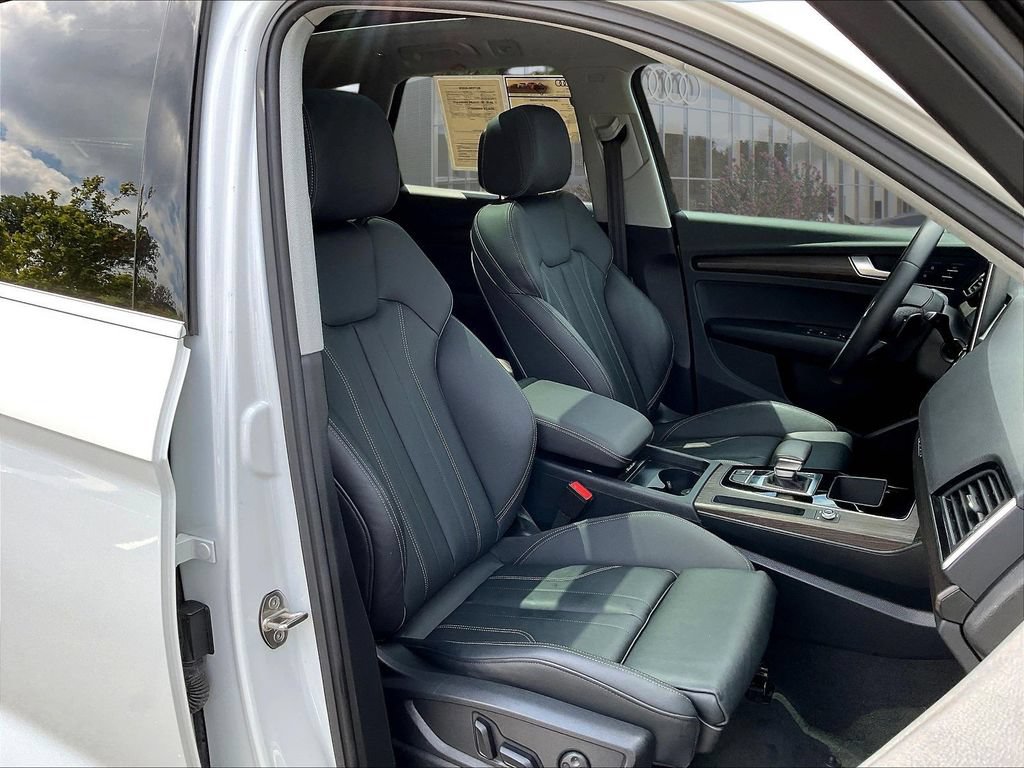 Used 2024 Audi Q5 2.0T Premium AWD/4WD image 31