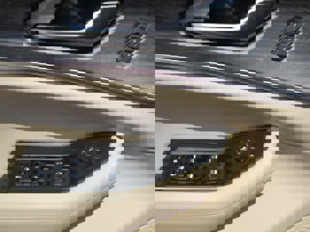 Used 2024 Jeep Grand Cherokee Limited image 13