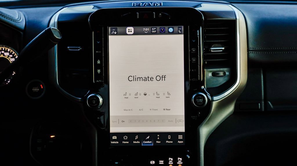 Used 2024 RAM 2500 Laramie image 17