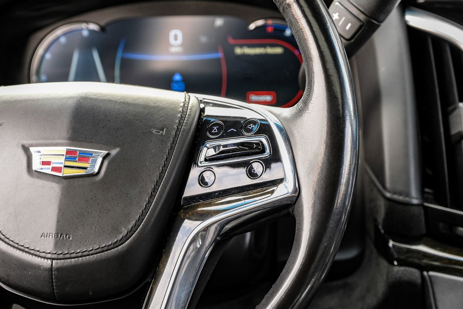 Used 2019 Cadillac Escalade ESV Platinum image 17