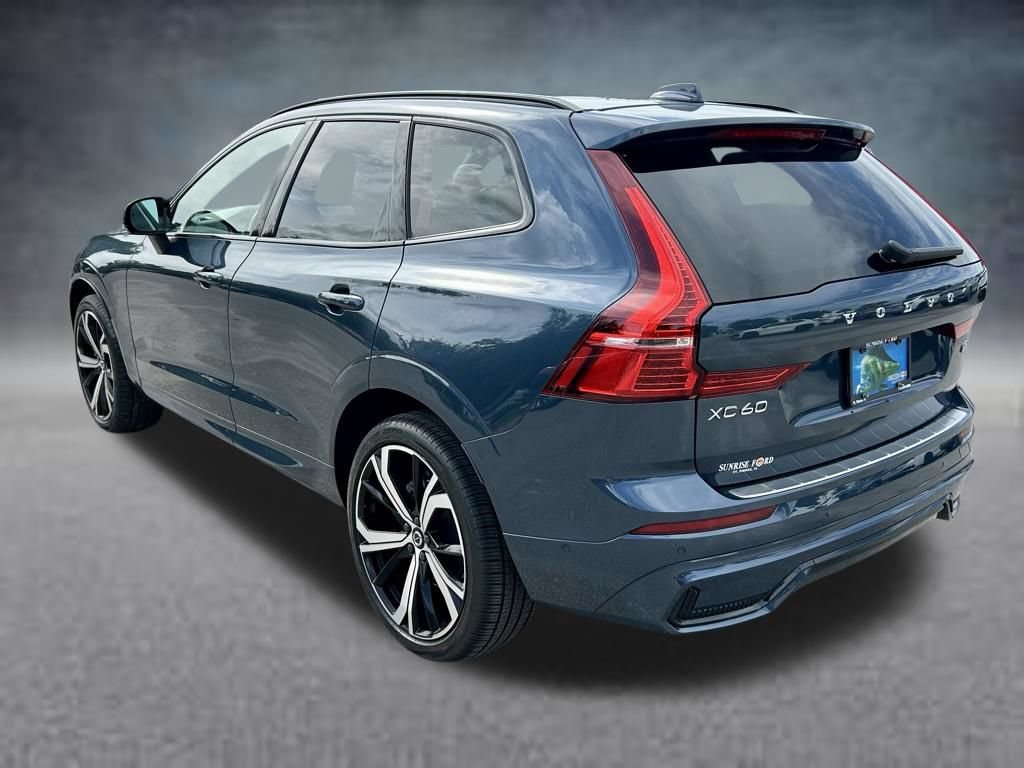 Used 2023 Volvo XC60 B5 Ultimate w/ Climate Package AWD/4WD image 7
