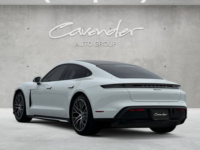 Used 2021 Porsche Taycan image 14