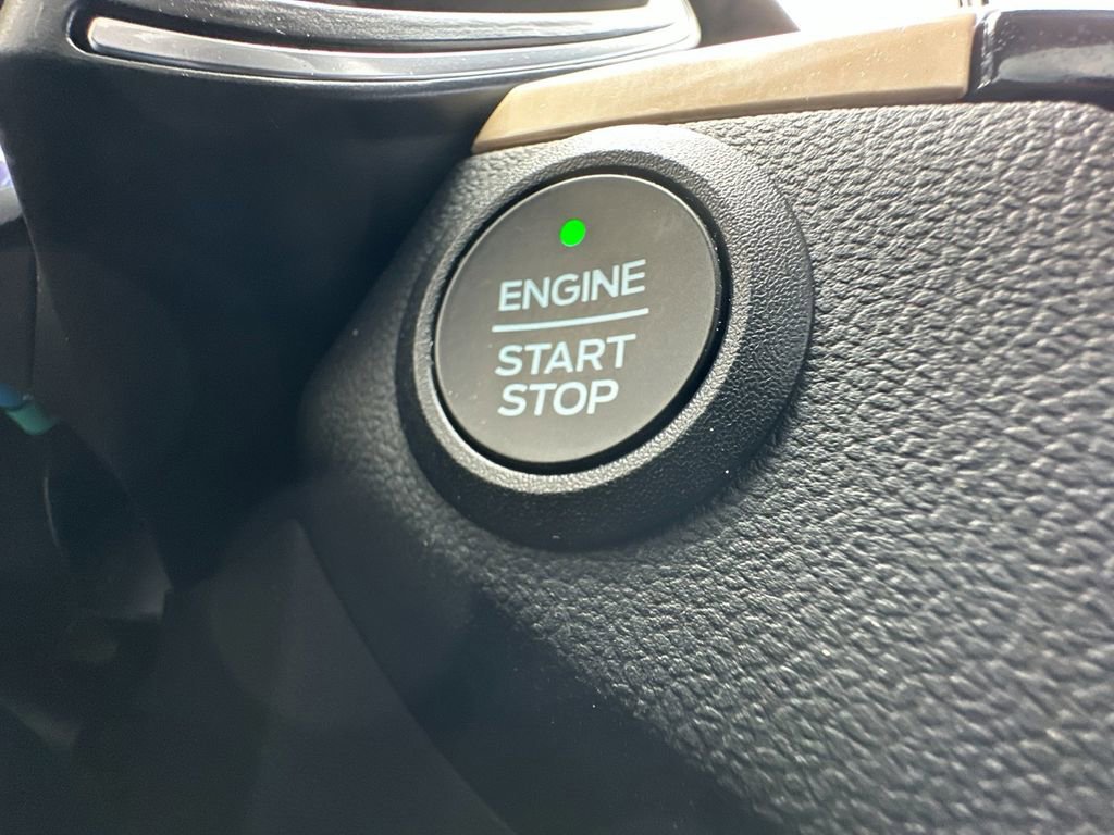 Certified 2022 Ford Escape Titanium w/ Titanium Premium Package image 22