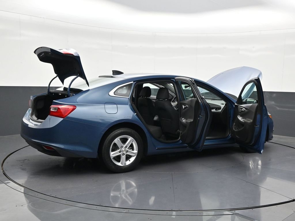 Used 2024 Chevrolet Malibu LS FWD image 31