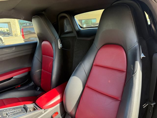 Used 2020 Porsche 718 Boxster RWD image 23