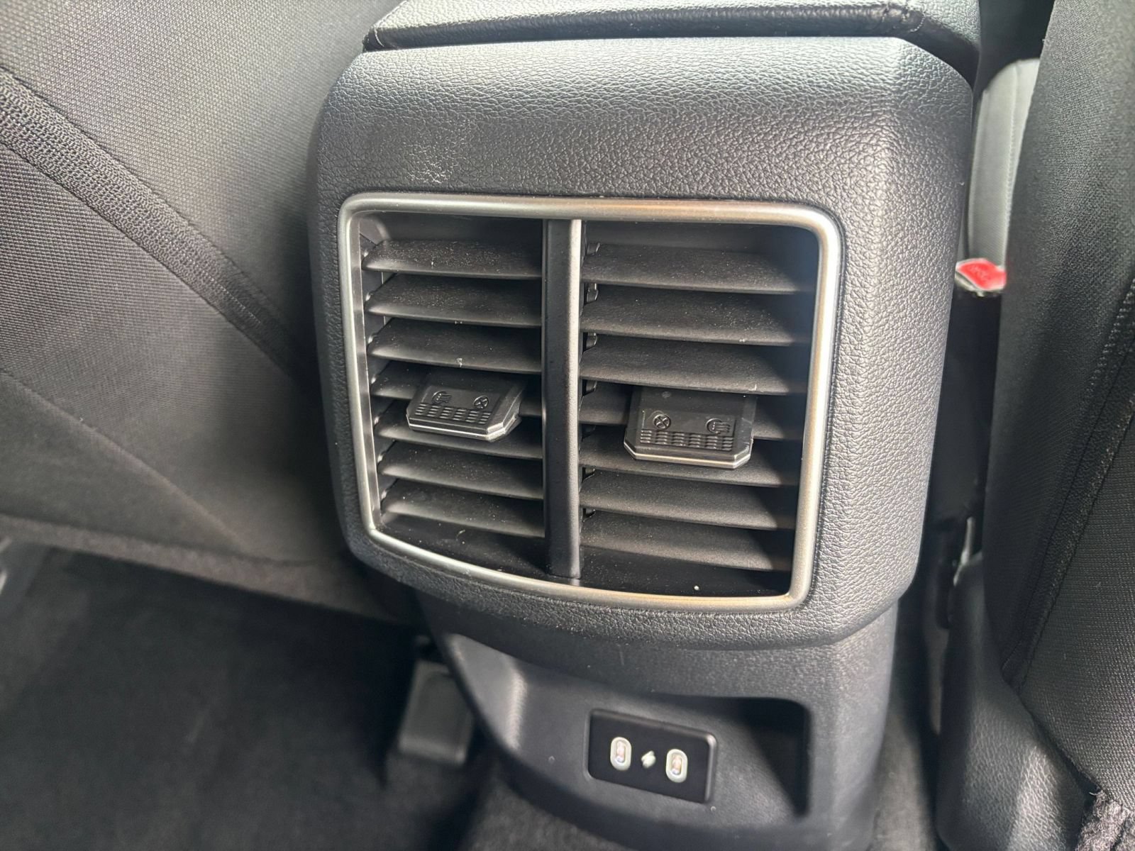 Used 2026 Kia Sportage LX FWD image 21