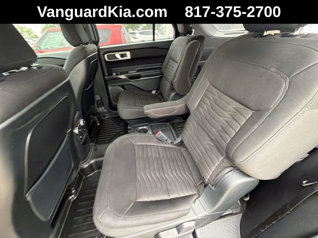 Used 2020 Ford Explorer XLT image 26