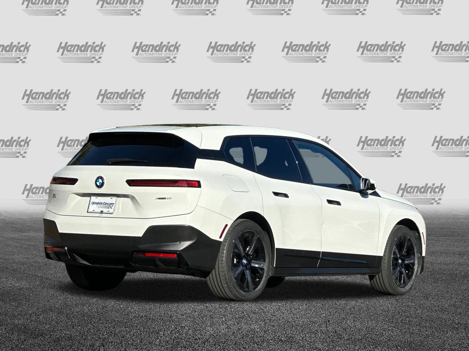 Certified 2024 BMW iX xDrive50 w/ Premium Package AWD/4WD image 5