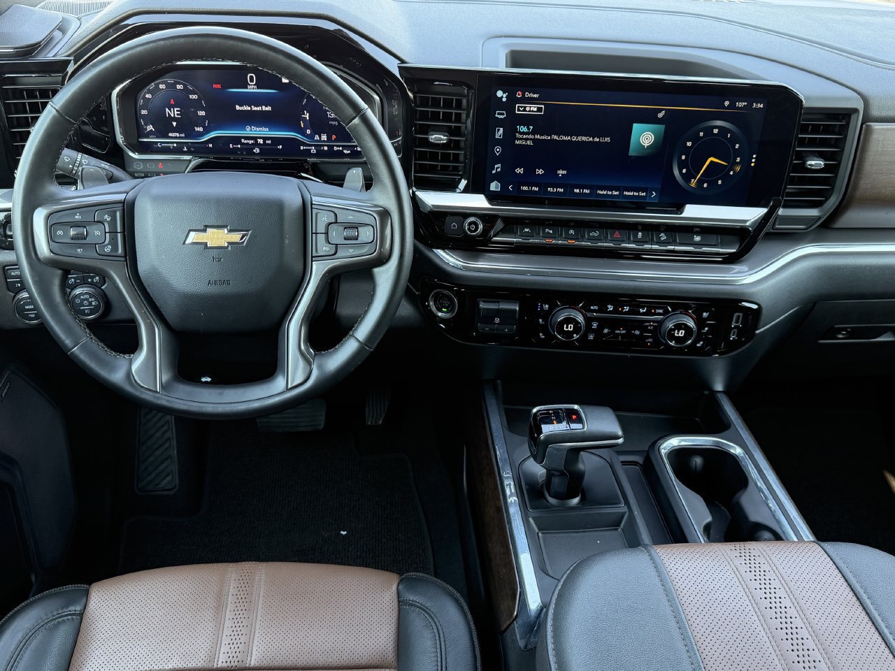 Certified 2023 Chevrolet Silverado 1500 High Country w/ Technology Package AWD/4WD image 11