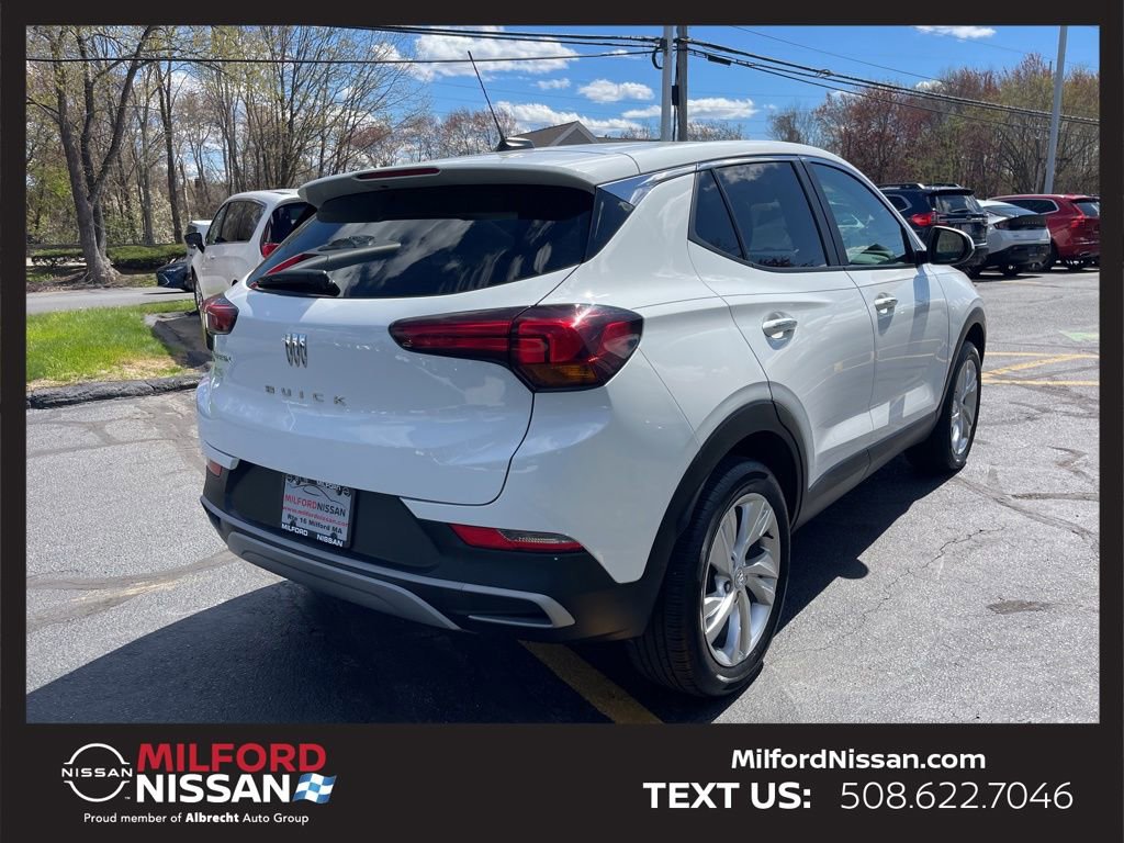 Used 2024 Buick Encore GX Preferred w/ Comfort Package AWD/4WD image 5
