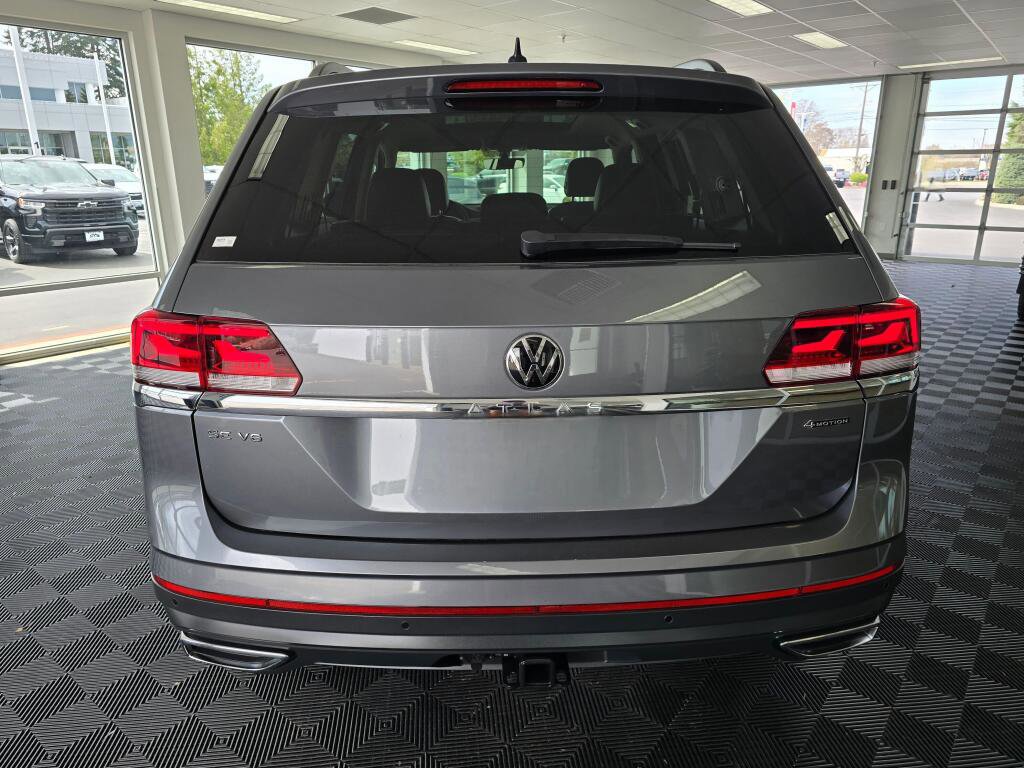 Used 2023 Volkswagen Atlas SE w/ Panoramic Sunroof Package AWD/4WD image 4