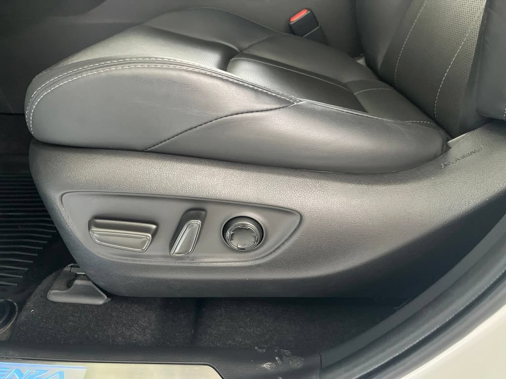 Used 2024 Toyota Venza Limited AWD/4WD image 53
