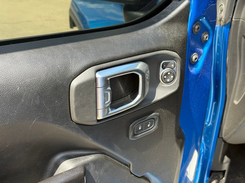 Used 2021 Jeep Gladiator Sport AWD/4WD image 12