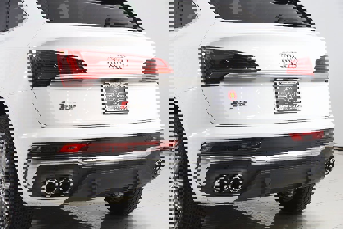 Used 2022 Audi SQ5 Premium image 23