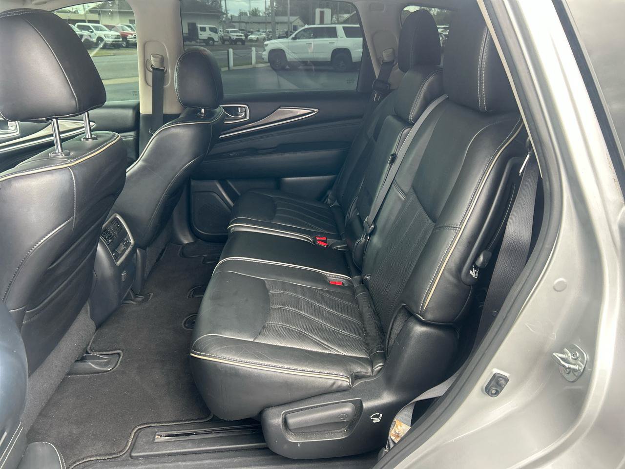 Used 2017 INFINITI QX60 Luxe AWD/4WD image 12