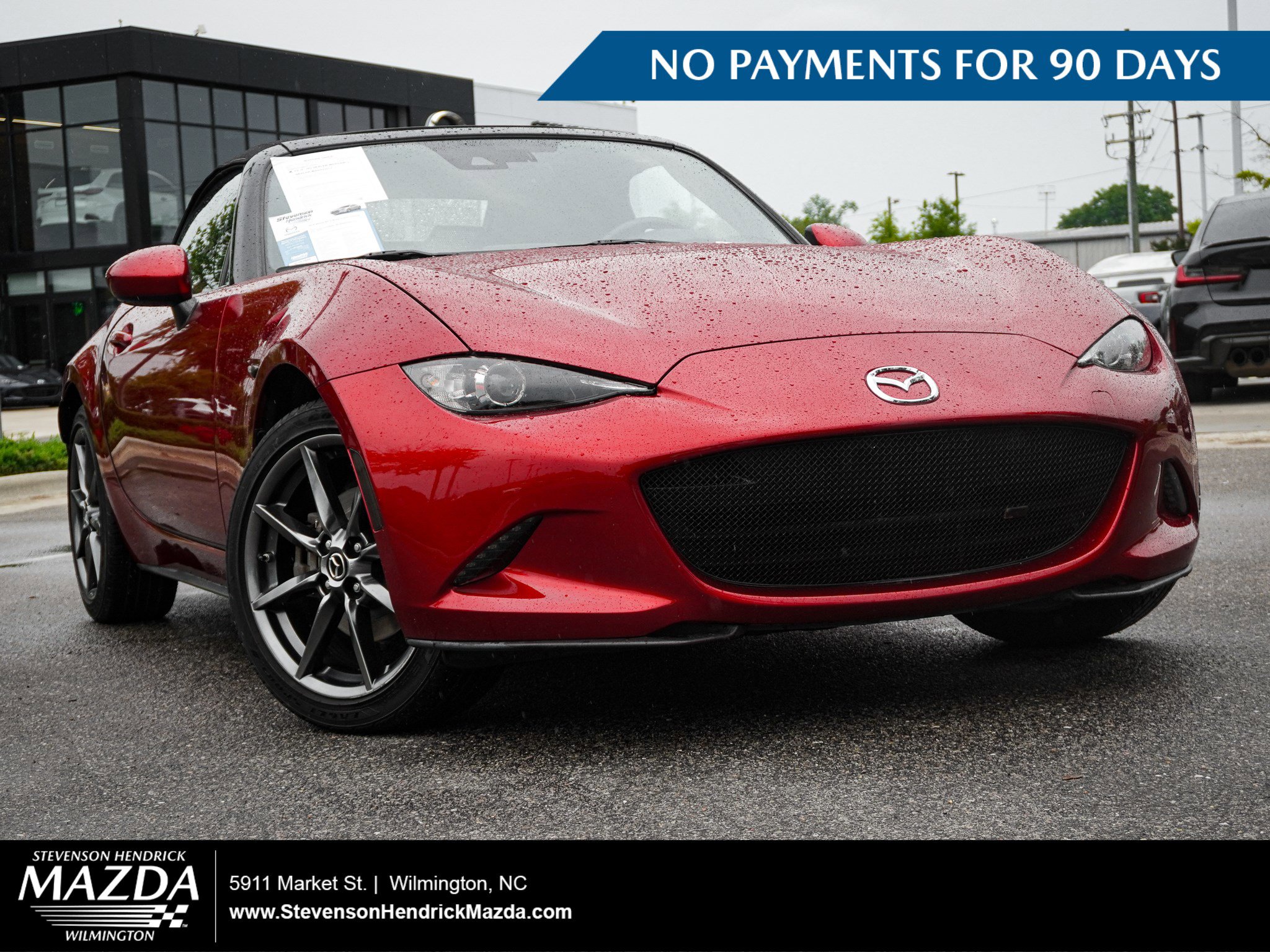 Used 2019 MAZDA MX-5 Miata Grand Touring w/ GT-S Package RWD image 1