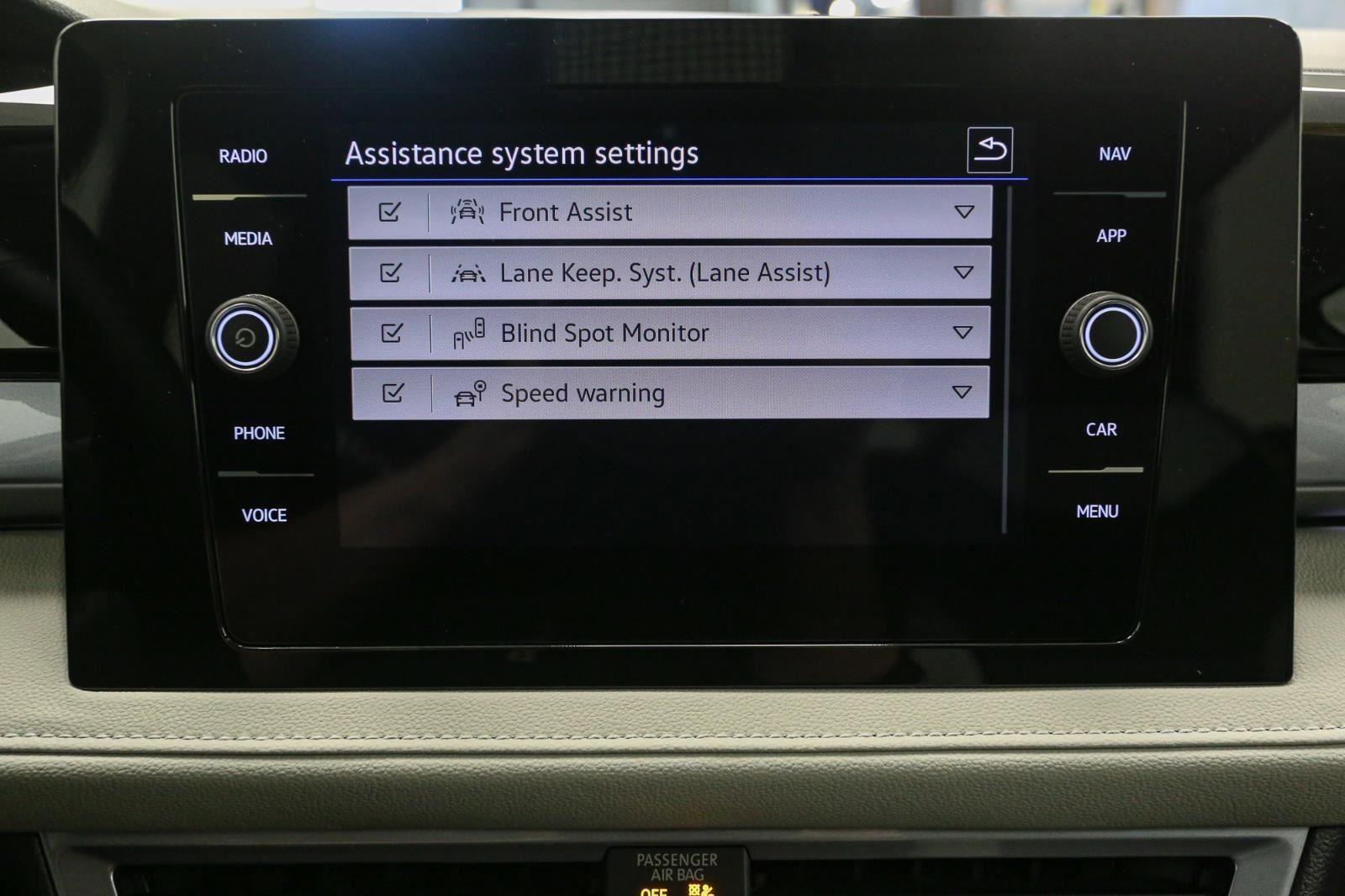 Used 2025 Volkswagen Taos SEL w/ Black Wheel Plus Package image 30