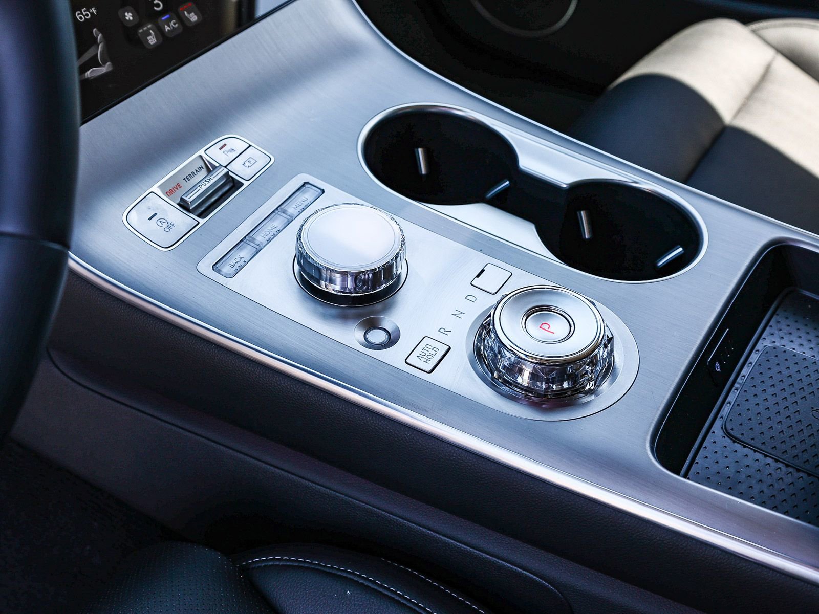 Used 2026 Genesis GV70 2.5T Select image 21