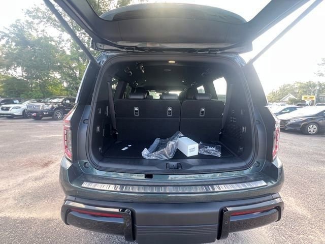 New 2025 Nissan Armada PRO-4X image 37