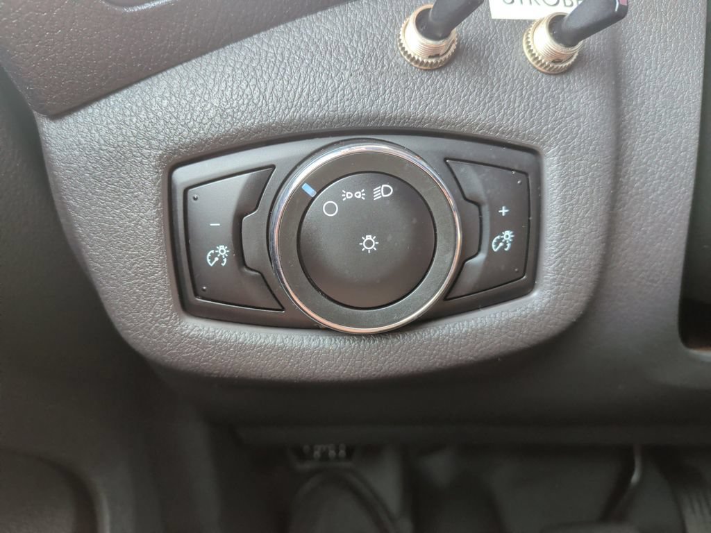 Used 2016 Ford Transit Connect XL FWD image 22
