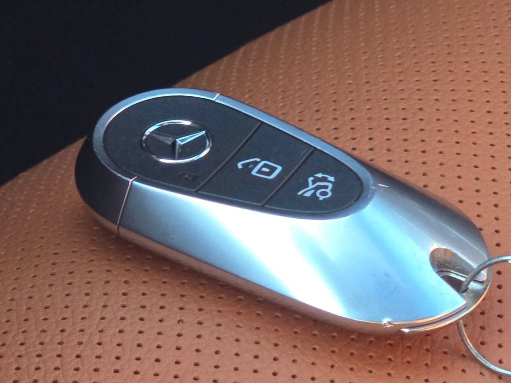 Certified 2026 Mercedes-Benz C 300 4MATIC Sedan image 39