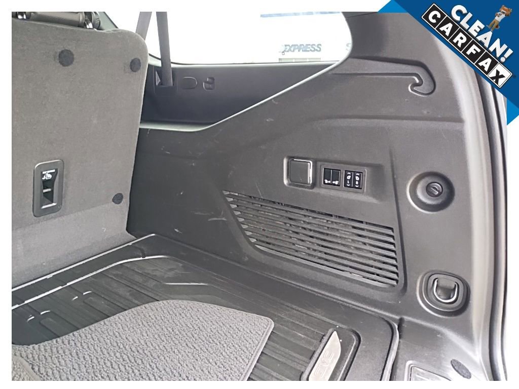 Used 2023 GMC Yukon XL Denali AWD/4WD image 58